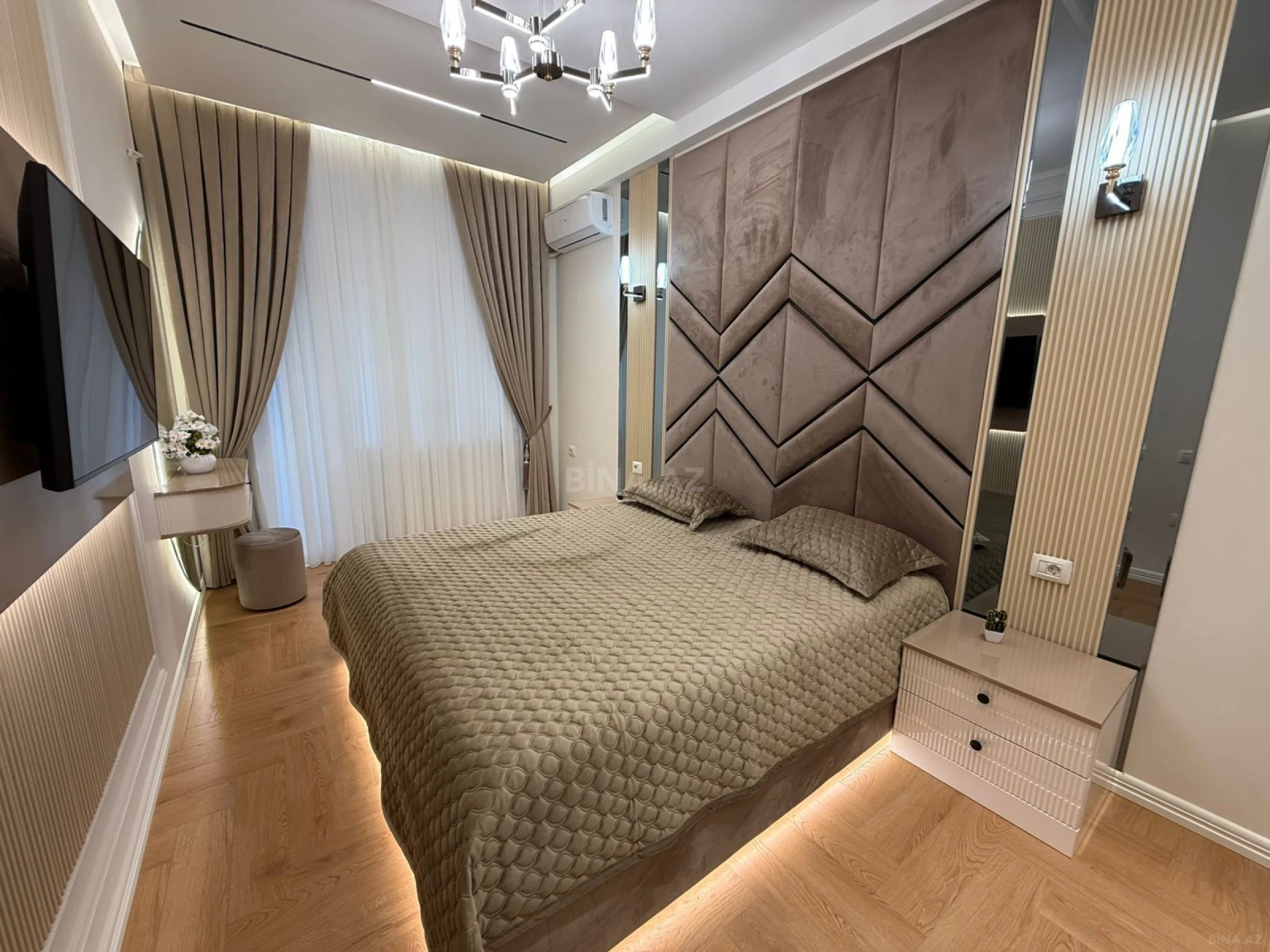 Satılır 2 otaqlı mənzil 67 m²