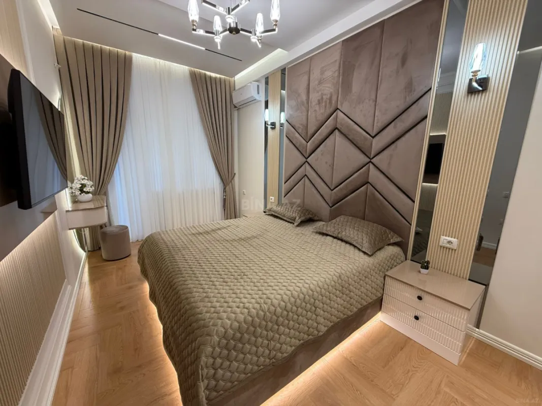 Satılır 2 otaqlı mənzil 67 m²