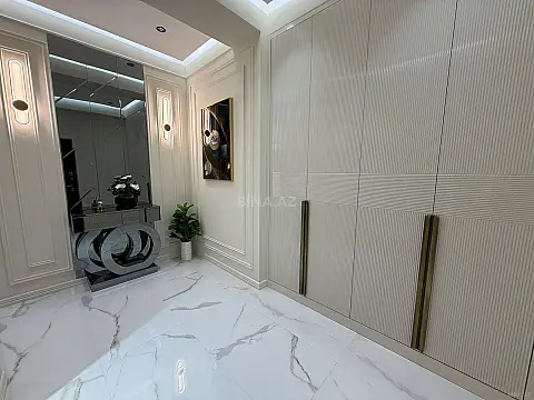 Satılır 2 otaqlı mənzil 67 m²