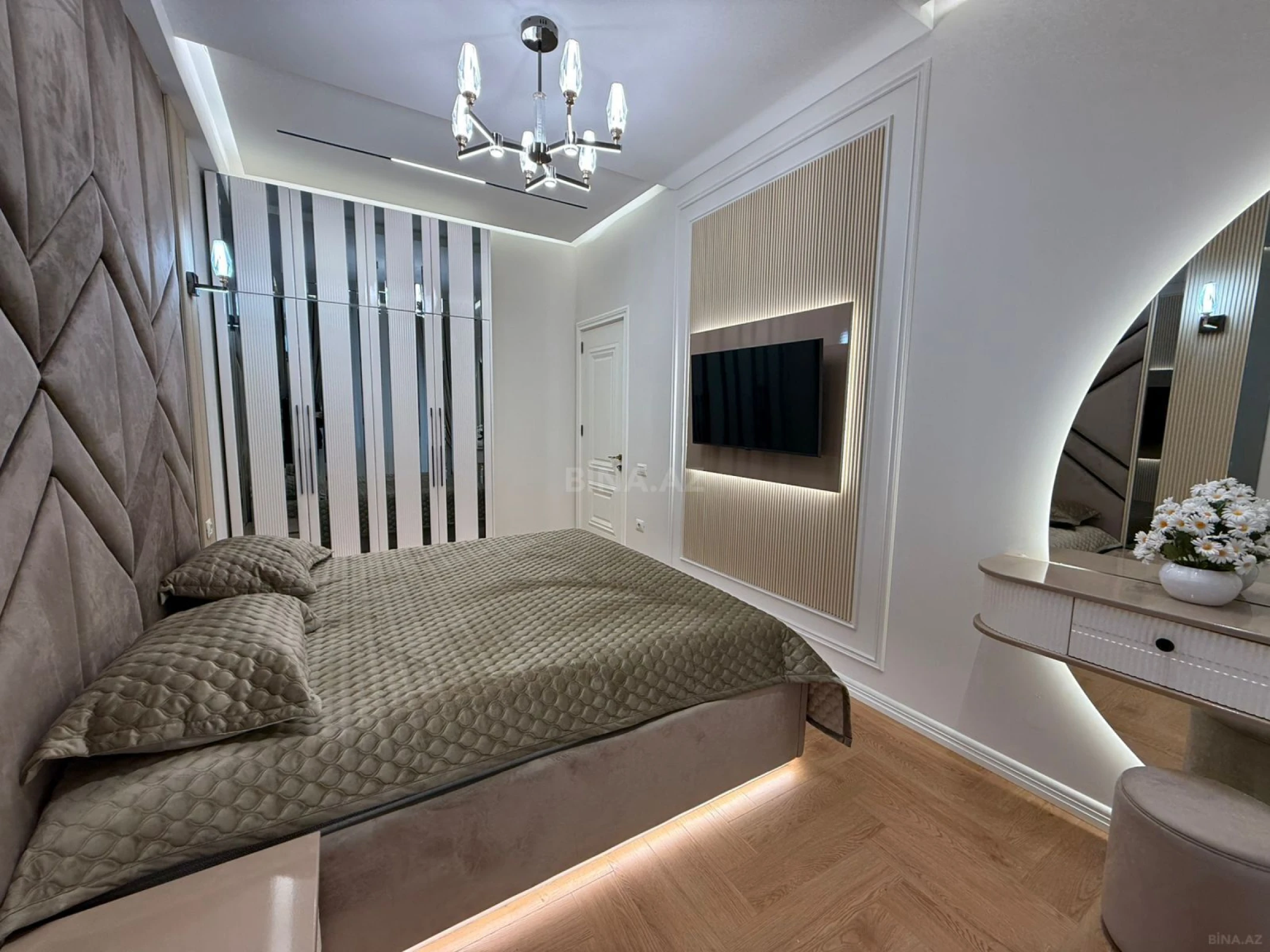 Satılır 2 otaqlı mənzil 67 m²