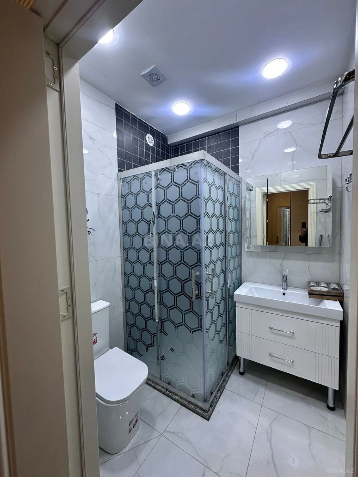 Kirayə verilir 3 otaqlı mənzil 80 m²