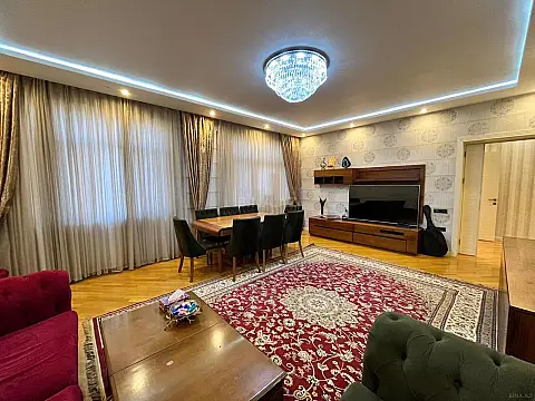 Kirayə verilir 4 otaqlı mənzil 200 m² — Bakı, Xətai 4 otaq 200.00 m²