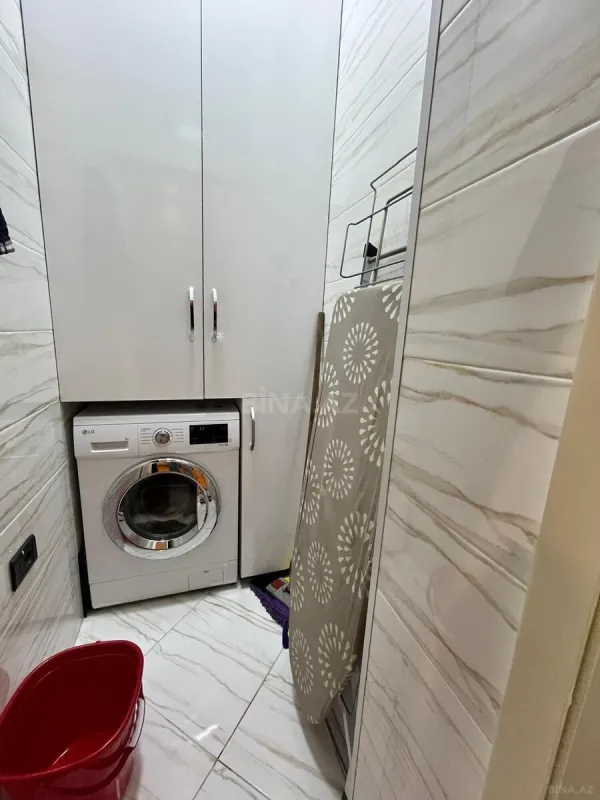 Kirayə verilir 4 otaqlı mənzil 200 m²