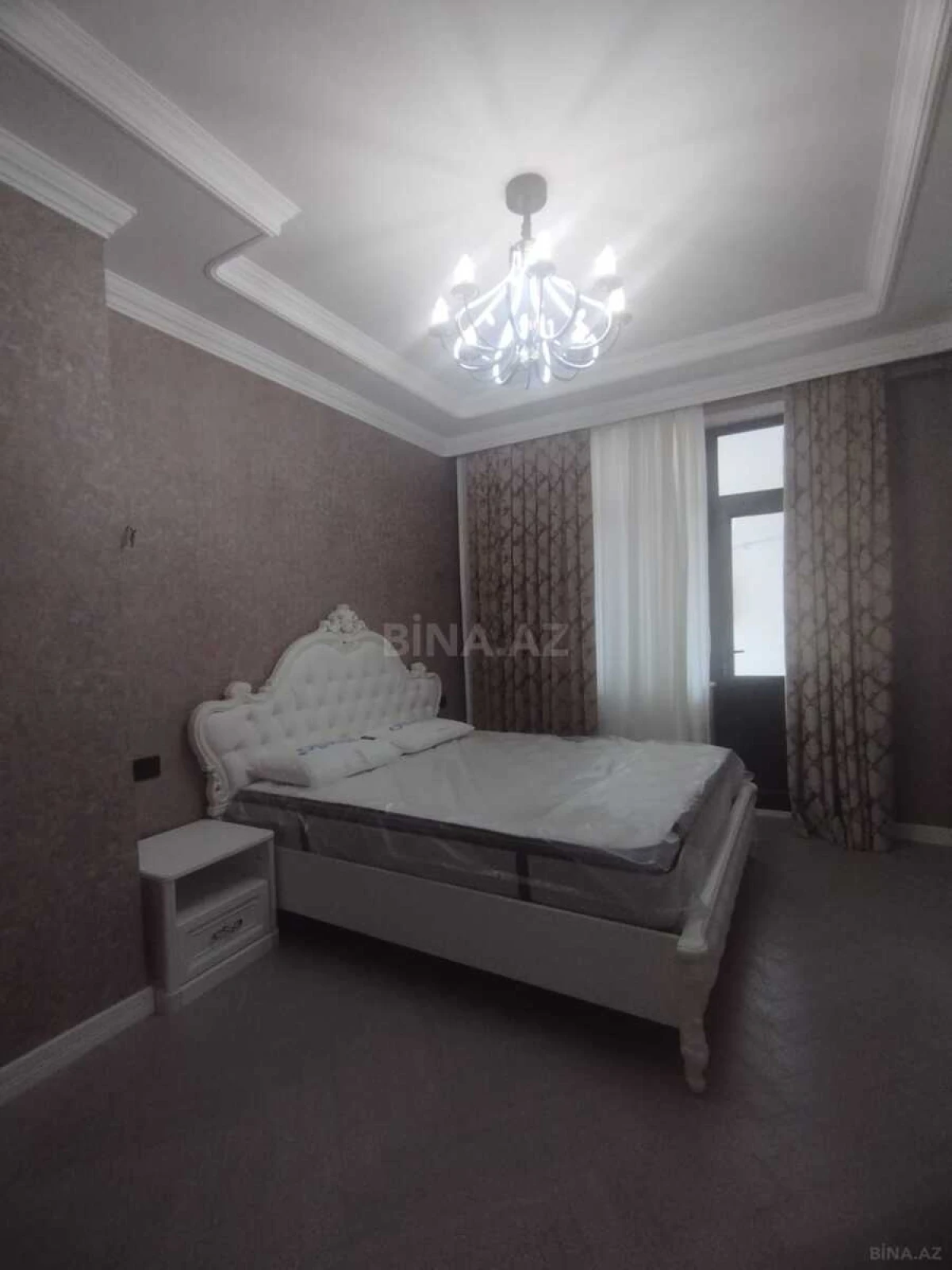 Satılır 3 otaqlı mənzil 96 m²