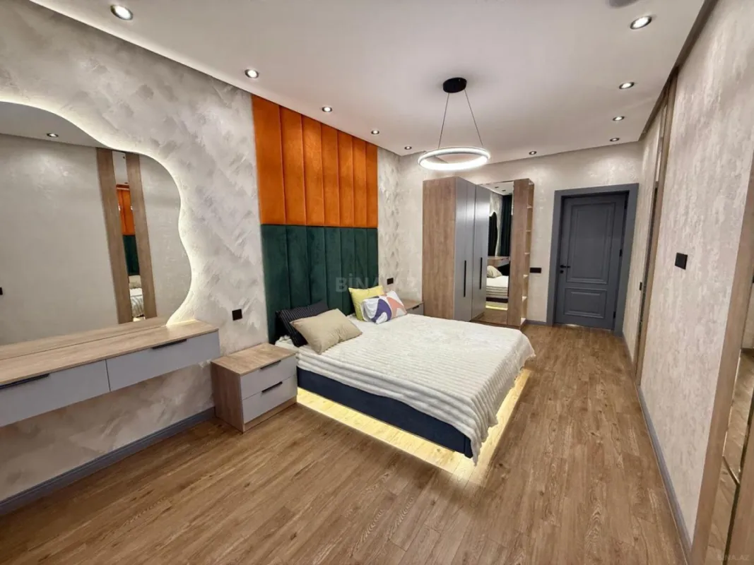 Satılır 2 otaqlı mənzil 77 m²