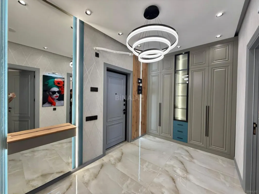 Satılır 2 otaqlı mənzil 77 m²