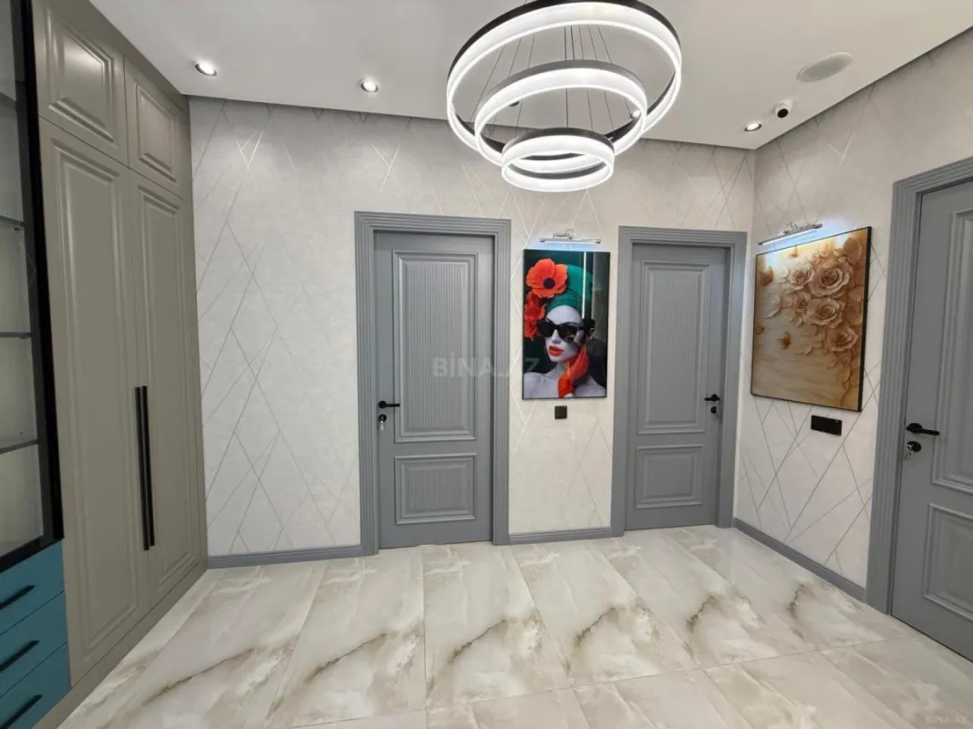 Satılır 2 otaqlı mənzil 77 m²