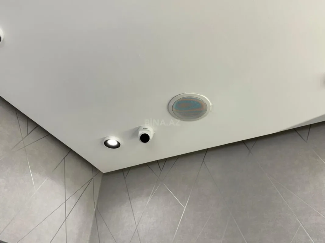 Satılır 2 otaqlı mənzil 77 m²