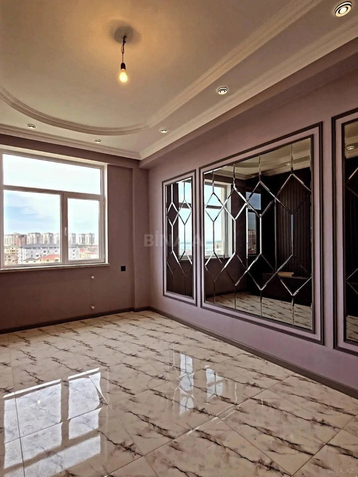 Satılır 2 otaqlı mənzil 65 m²