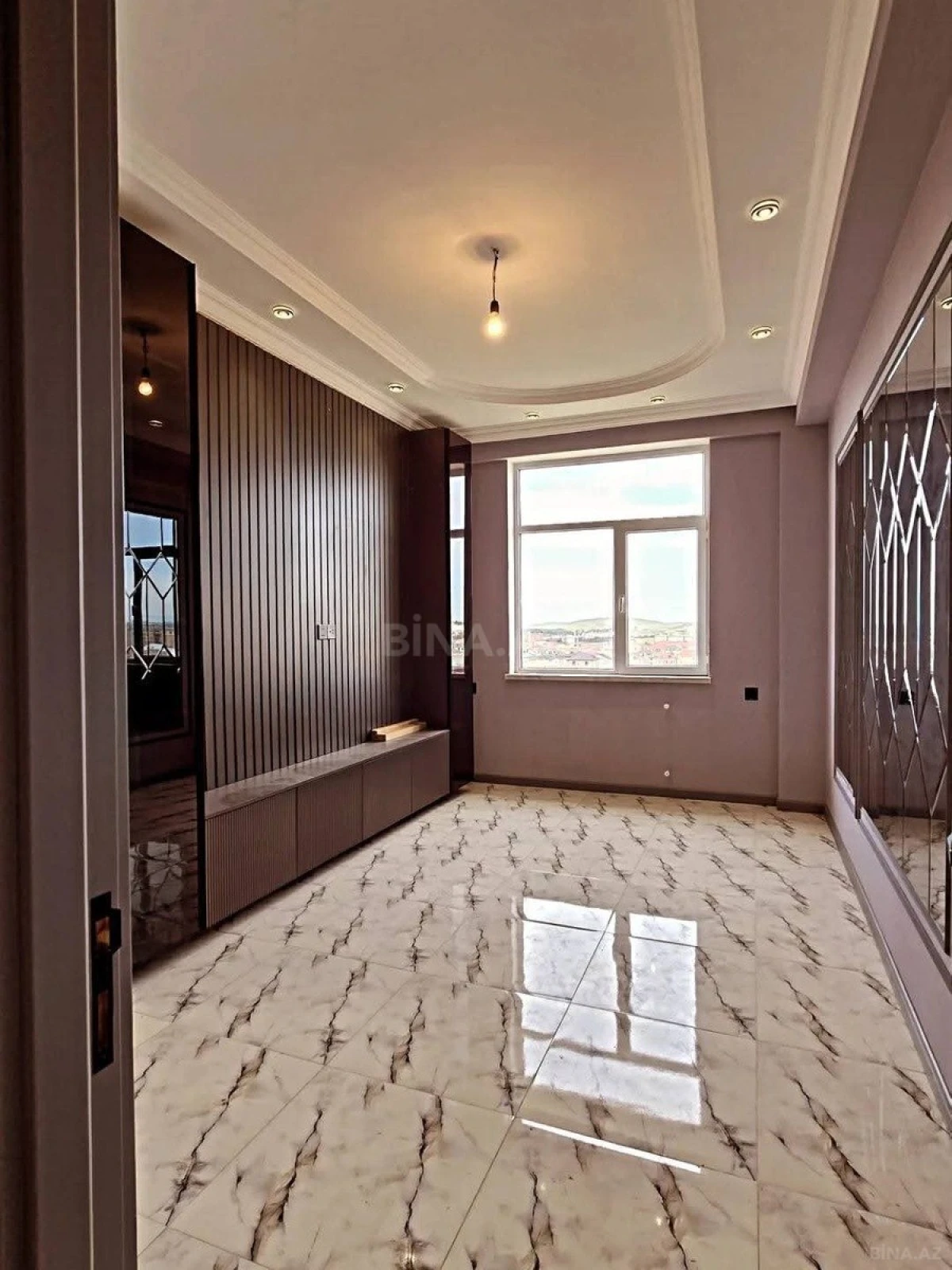 Satılır 2 otaqlı mənzil 65 m²