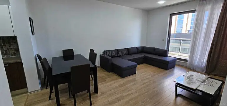 Kirayə verilir 2 otaqlı mənzil 92 m²