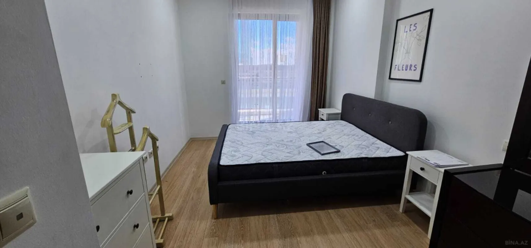 Kirayə verilir 2 otaqlı mənzil 92 m²