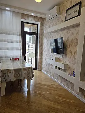 Satılır 2 otaqlı mənzil 62 m²