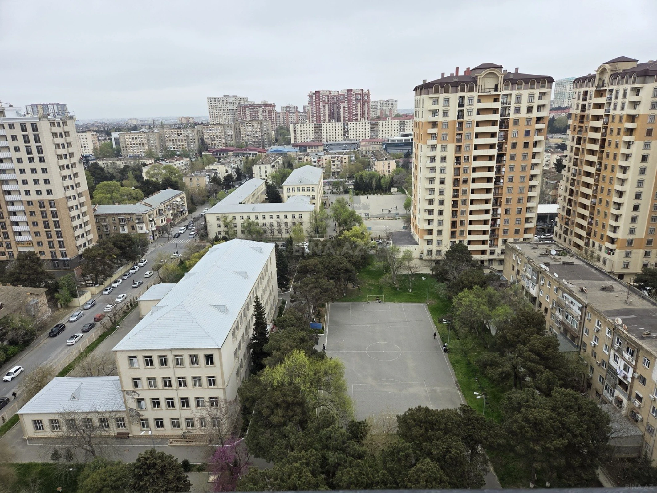 Satılır 2 otaqlı mənzil 62 m²