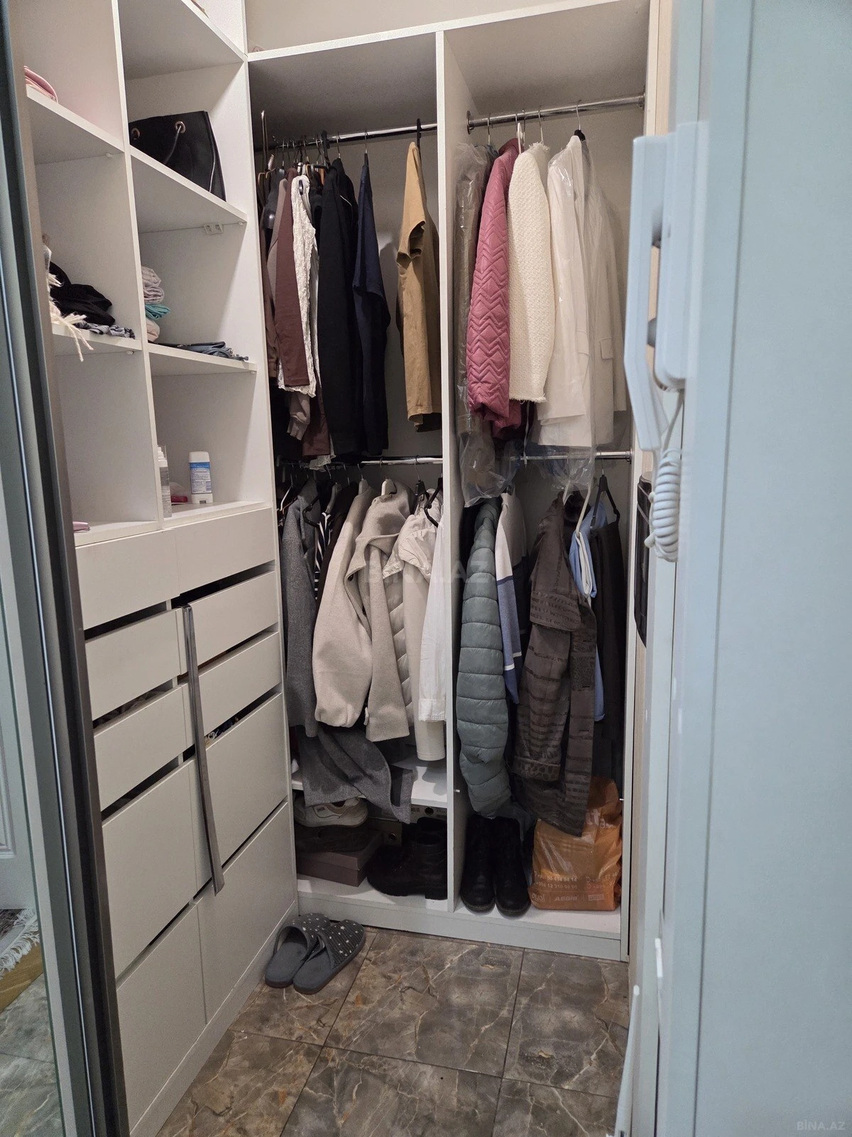 Satılır 2 otaqlı mənzil 62 m²