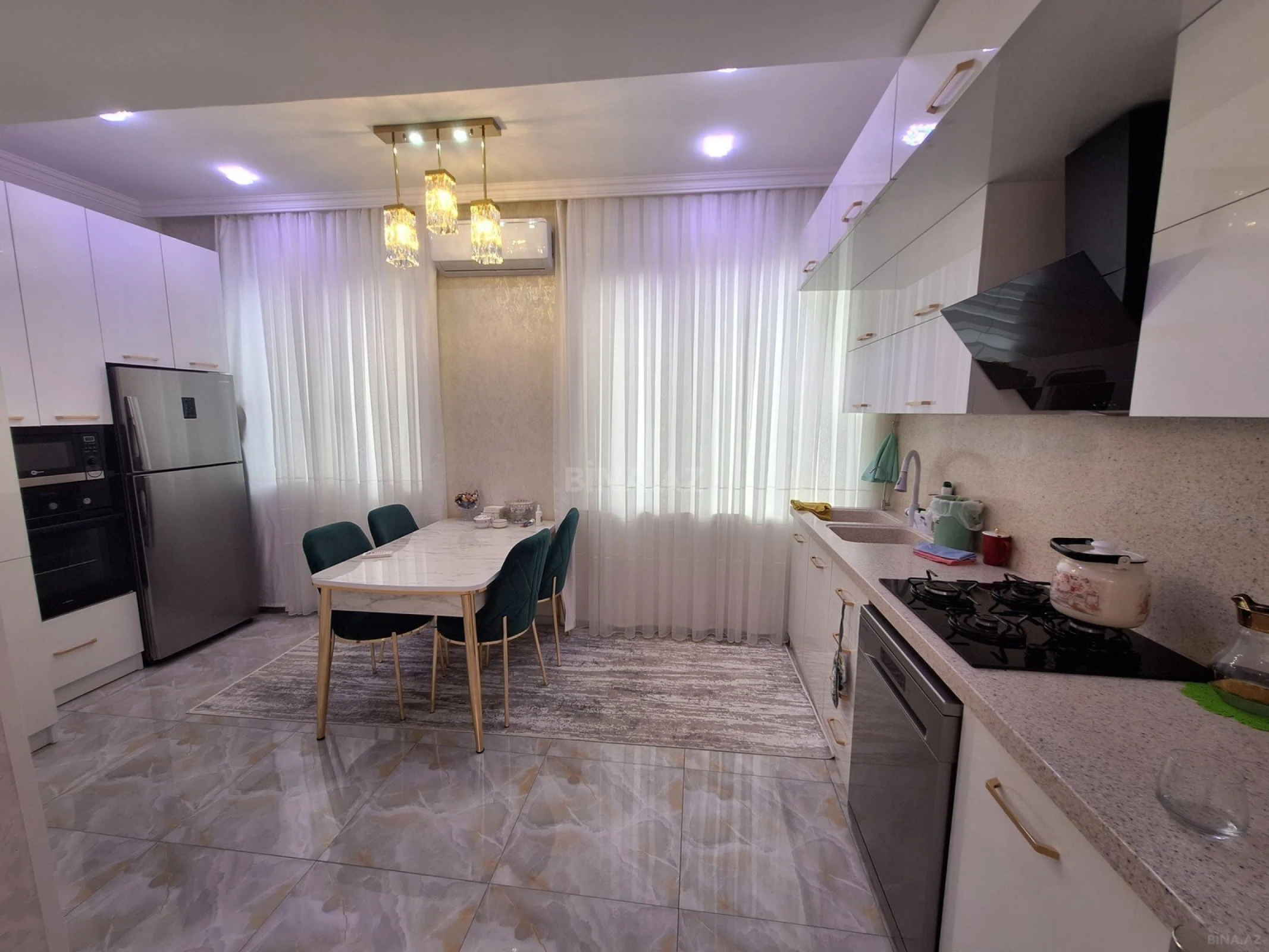 Satılır 2 otaqlı mənzil 85 m²