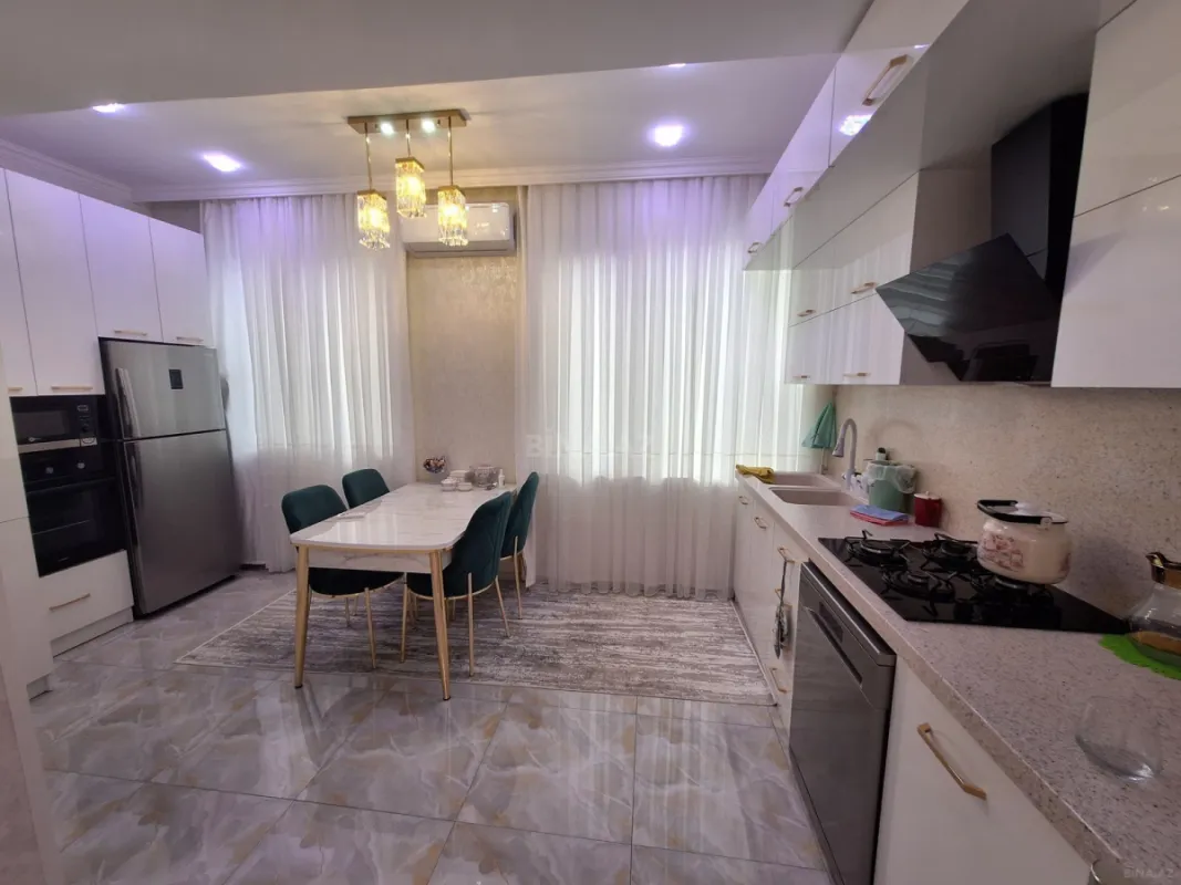 Satılır 2 otaqlı mənzil 85 m²