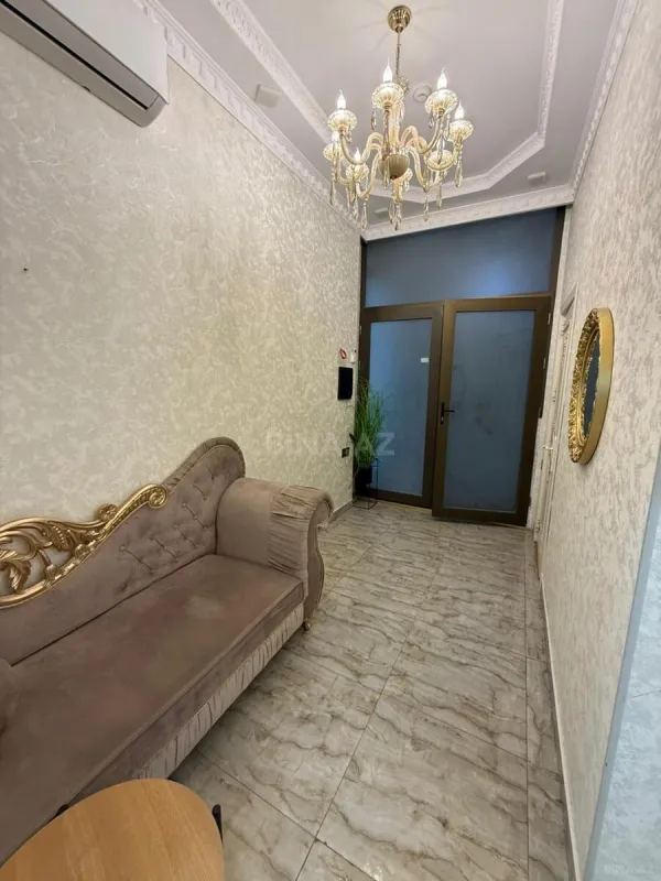 Satılır 5 otaqlı ofis 80 m²