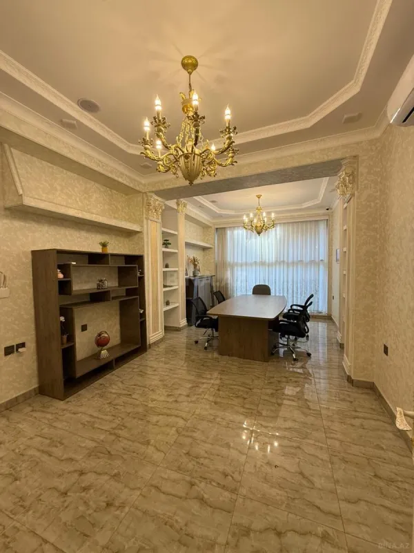 Satılır 5 otaqlı ofis 80 m²