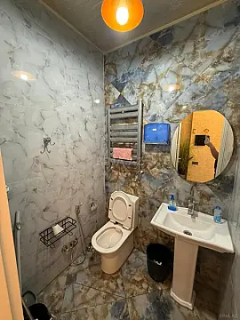 Satılır 5 otaqlı ofis 80 m²