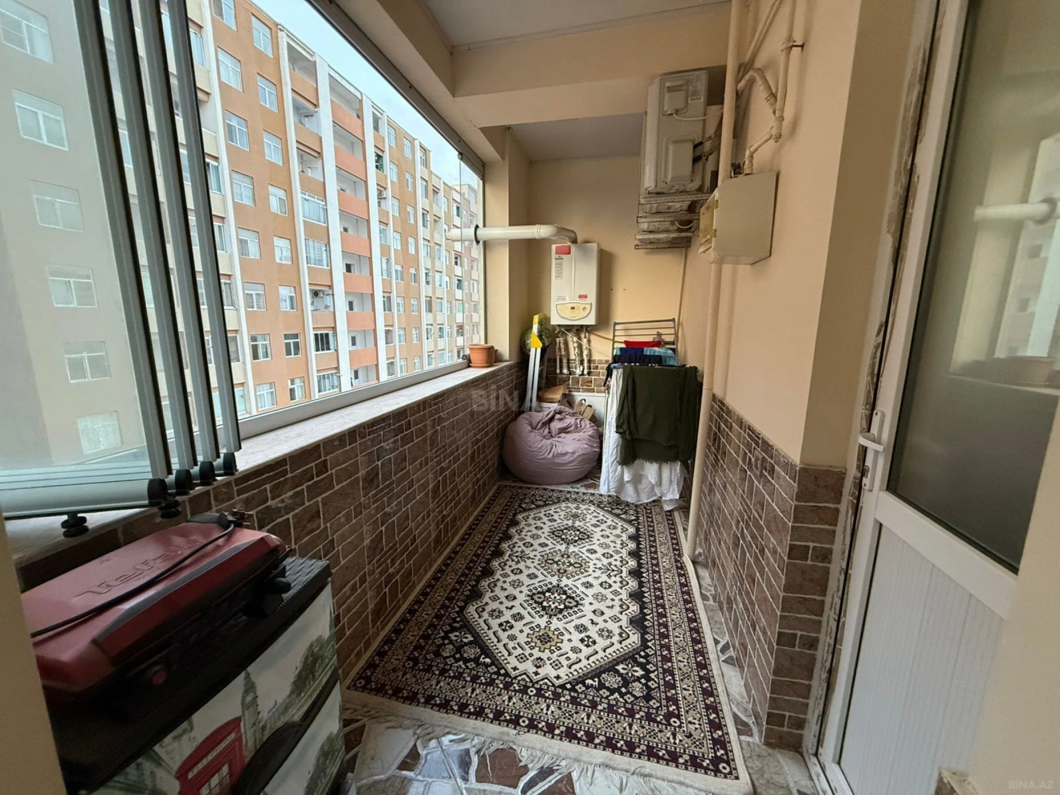 Satılır 3 otaqlı mənzil 103 m²