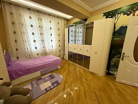 Satılır 3 otaqlı mənzil 103 m²