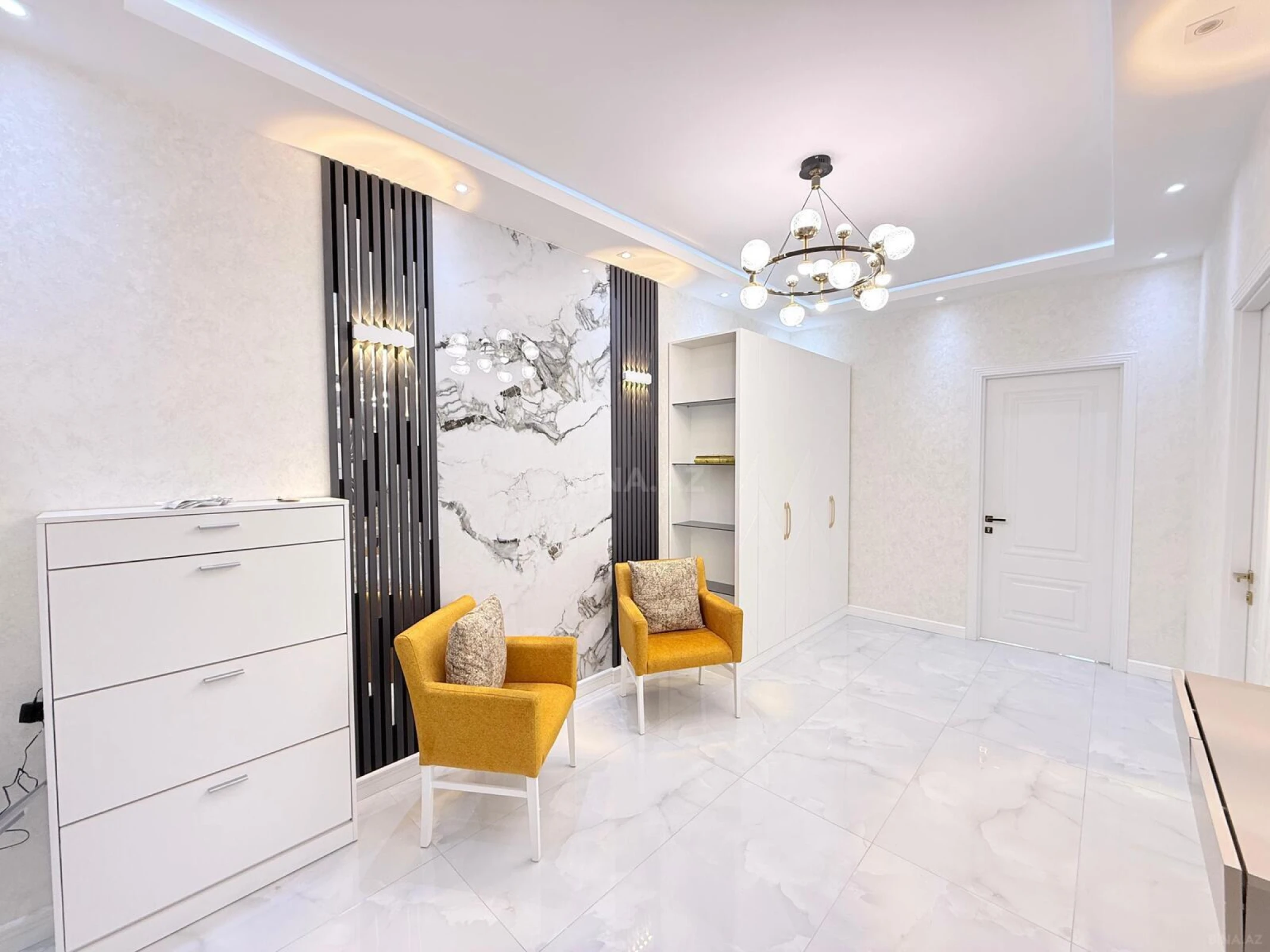 Kirayə verilir 2 otaqlı mənzil 68 m²