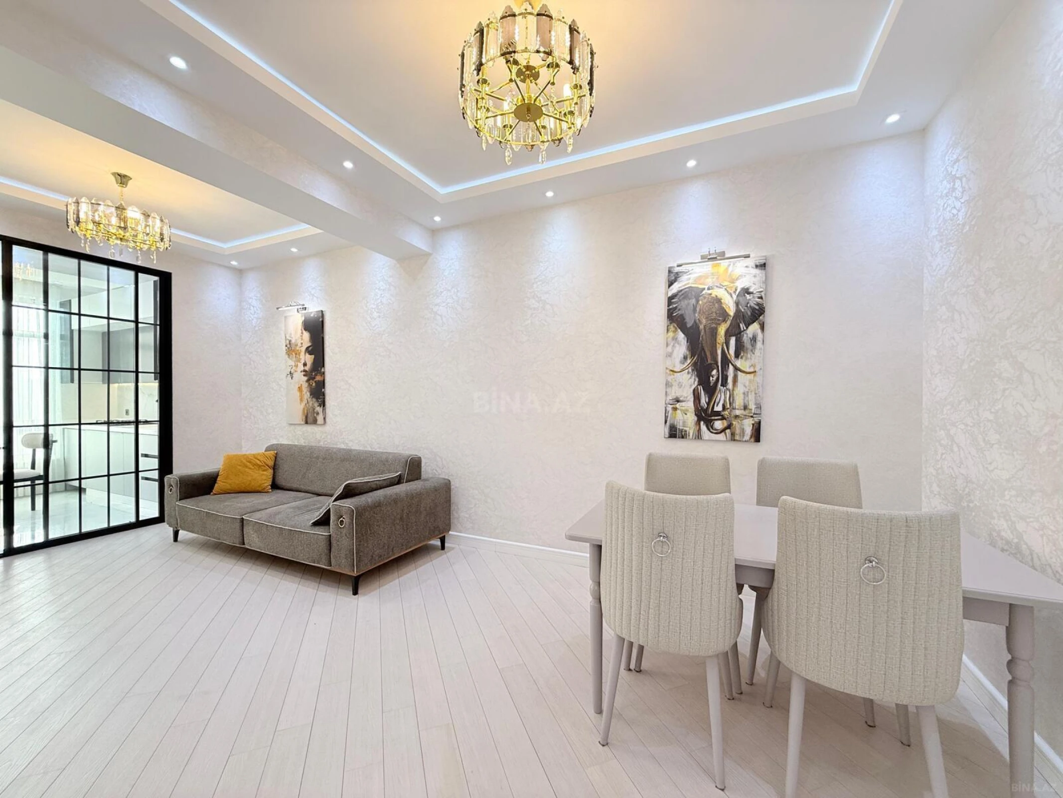 Kirayə verilir 2 otaqlı mənzil 68 m²