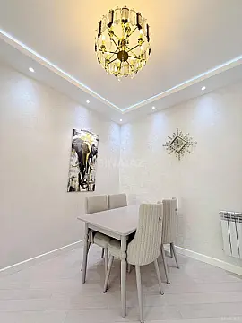 Kirayə verilir 2 otaqlı mənzil 68 m²