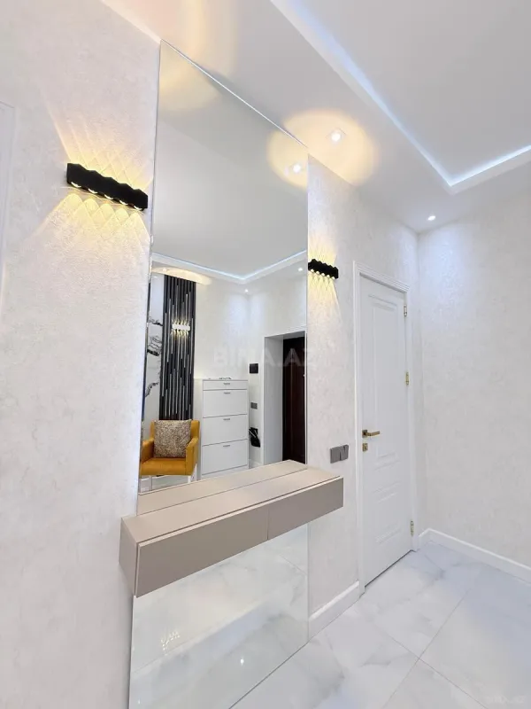 Kirayə verilir 2 otaqlı mənzil 68 m²