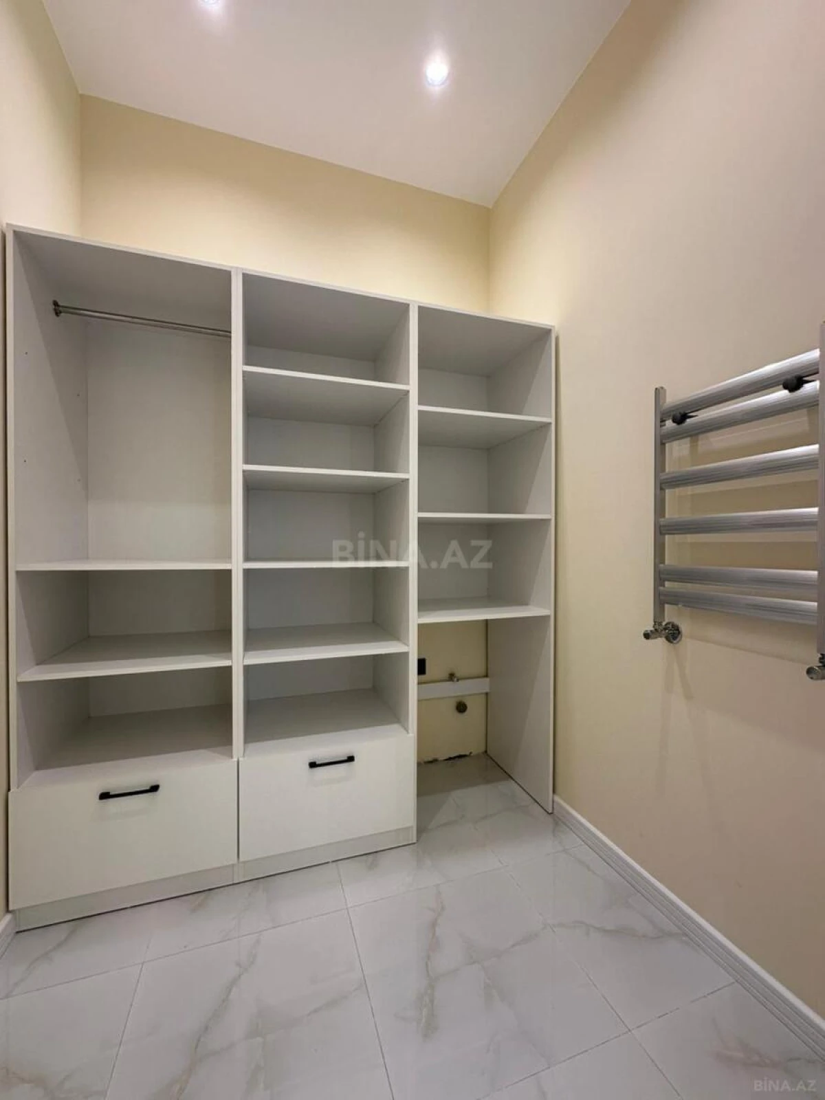 Satılır 4 otaqlı həyət evi 190 m²