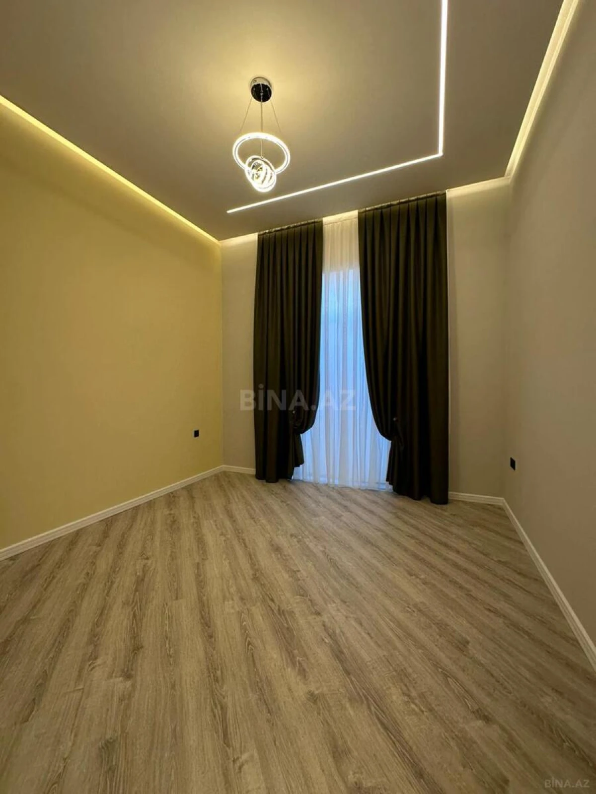 Satılır 4 otaqlı həyət evi 190 m²
