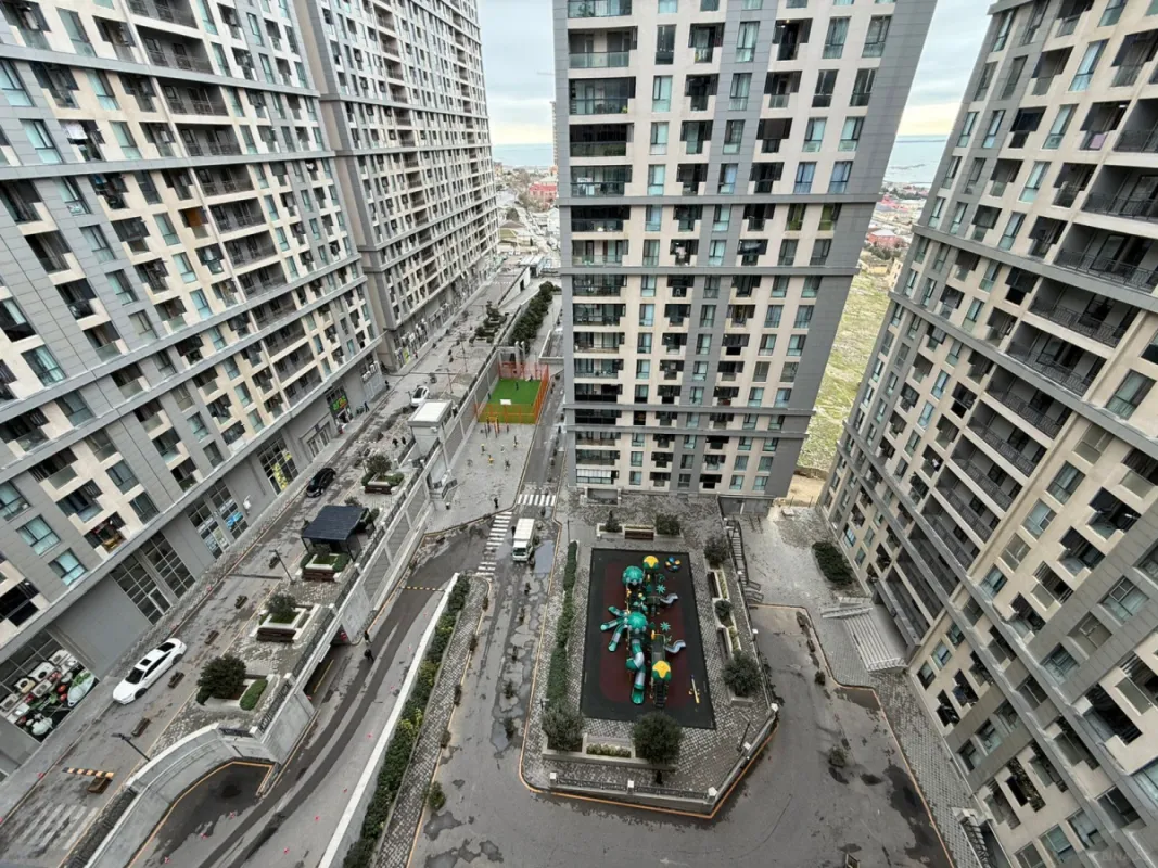 Satılır 3 otaqlı mənzil 82 m²