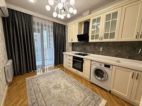 Satılır 3 otaqlı mənzil 82 m²