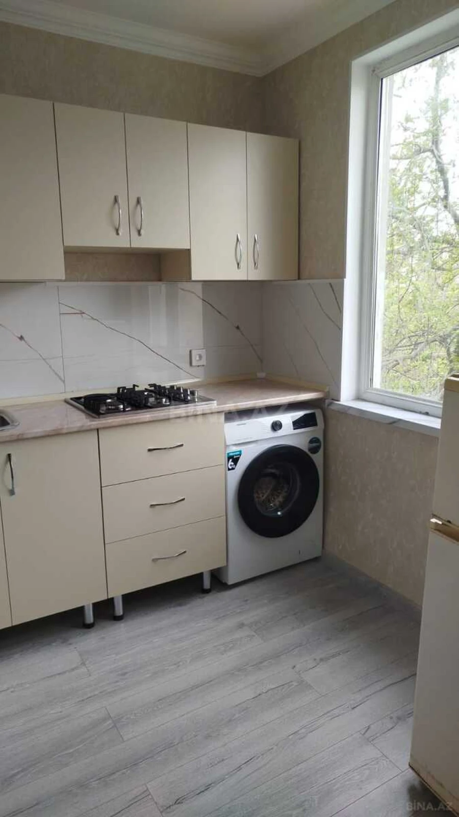 Kirayə verilir 2 otaqlı mənzil 45 m²