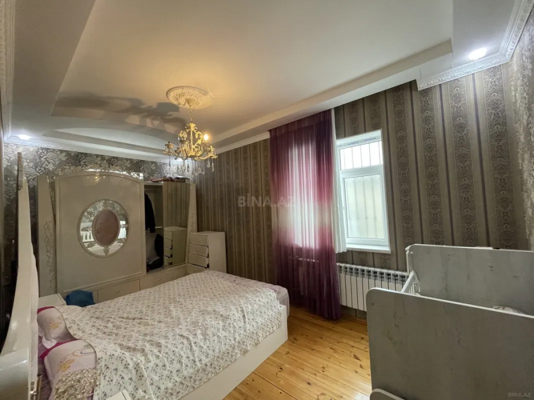 Satılır 6 otaqlı həyət evi 190 m²