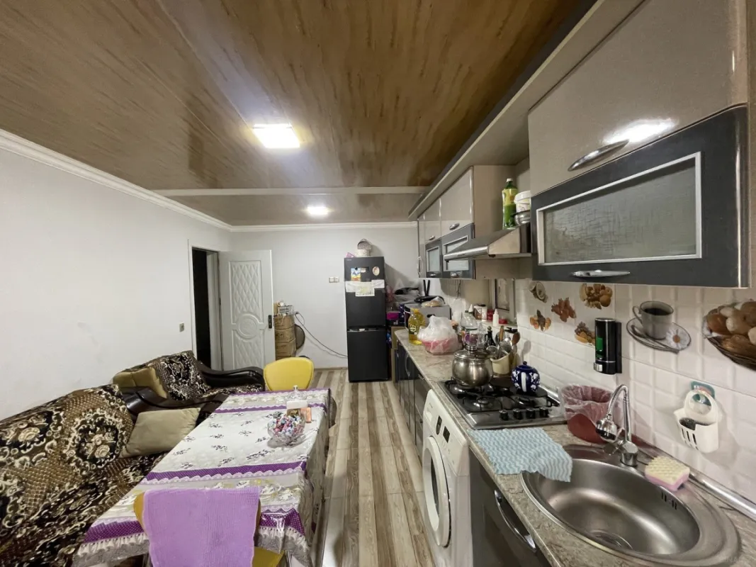Satılır 6 otaqlı həyət evi 190 m²