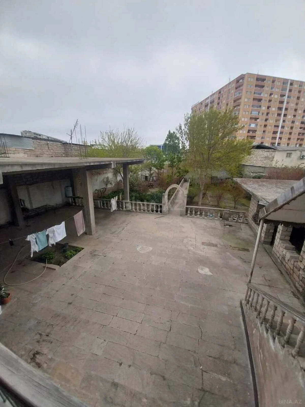 Satılır obyekt 180 m²