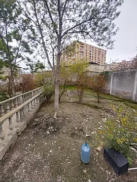 Satılır obyekt 180 m²