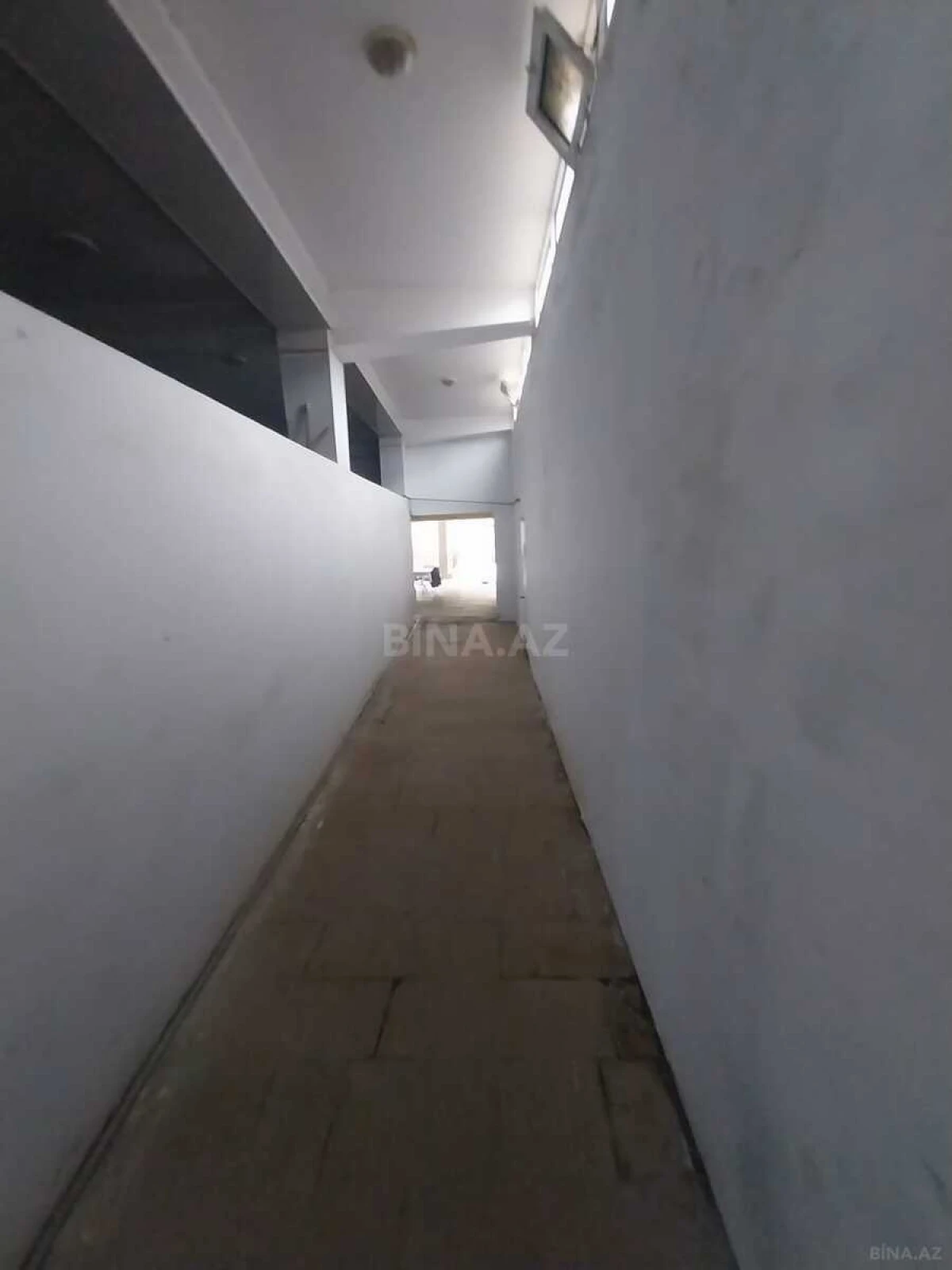 Satılır obyekt 180 m²