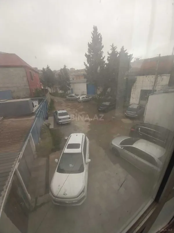 Satılır obyekt 180 m²