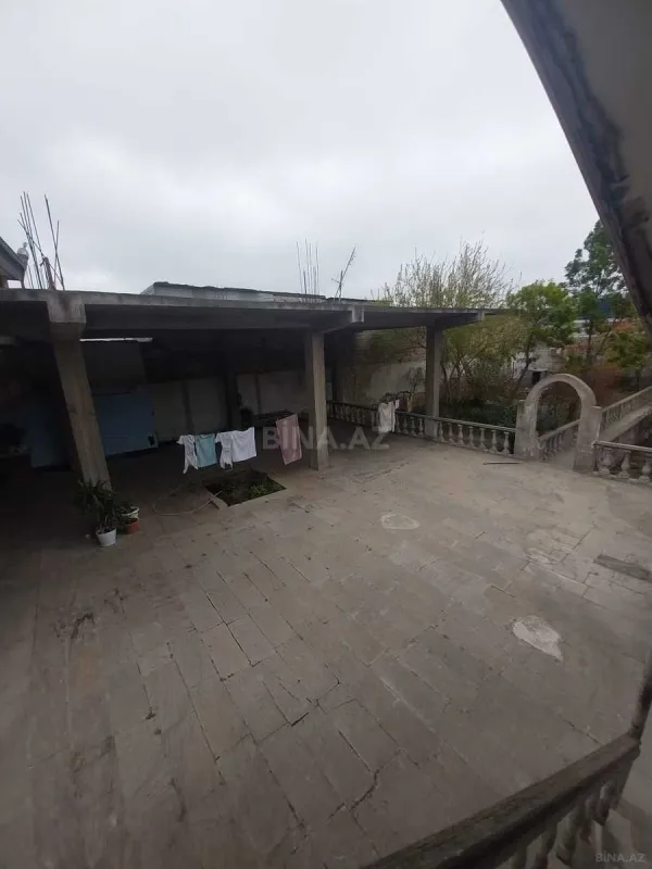 Satılır obyekt 180 m²