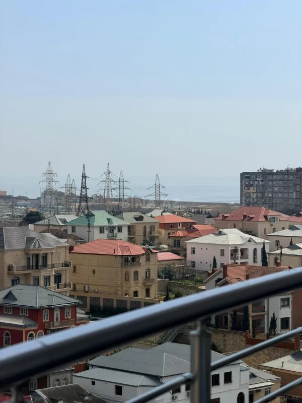 Satılır 3 otaqlı mənzil 102 m²