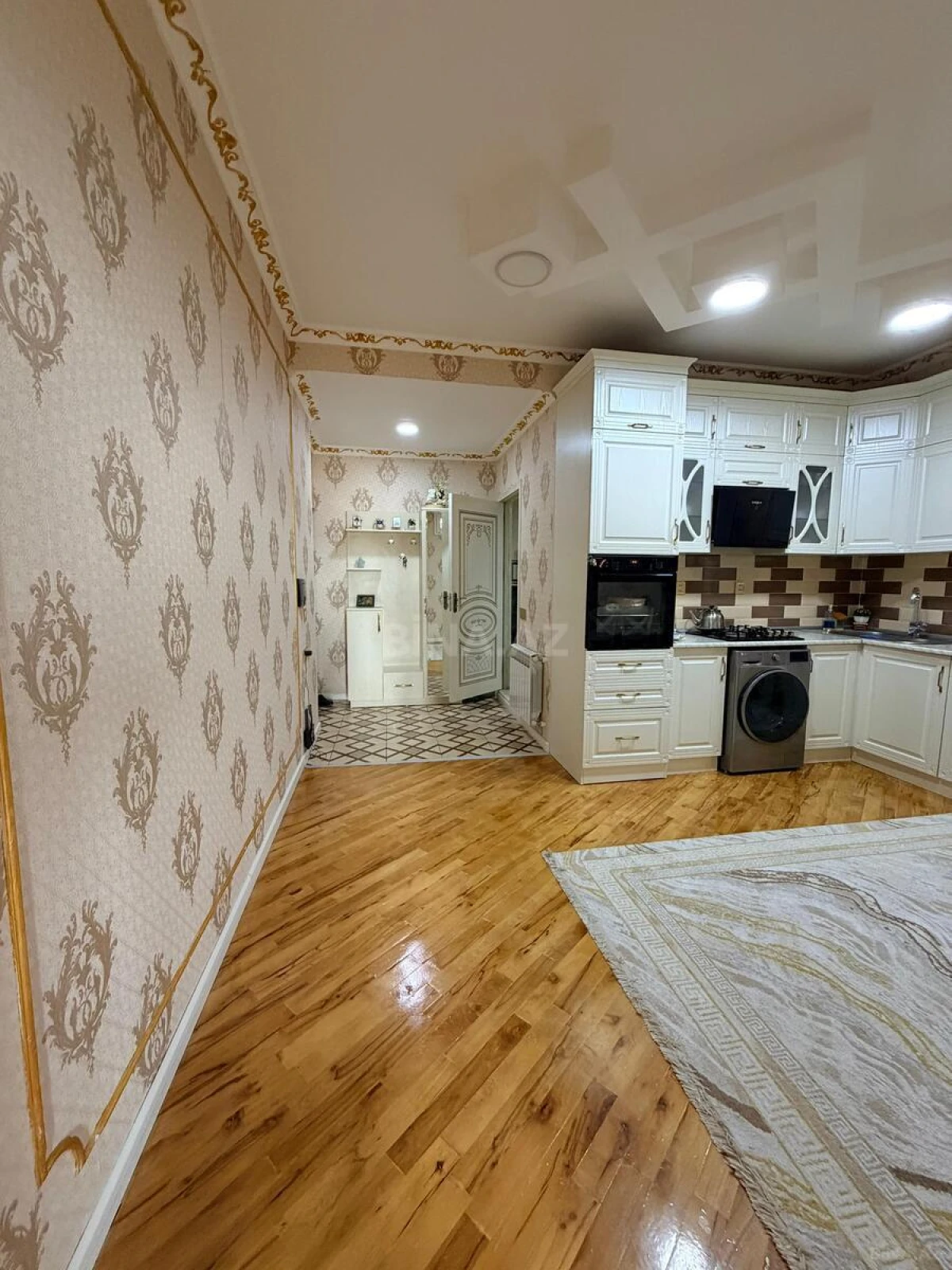 Satılır 3 otaqlı mənzil 102 m²