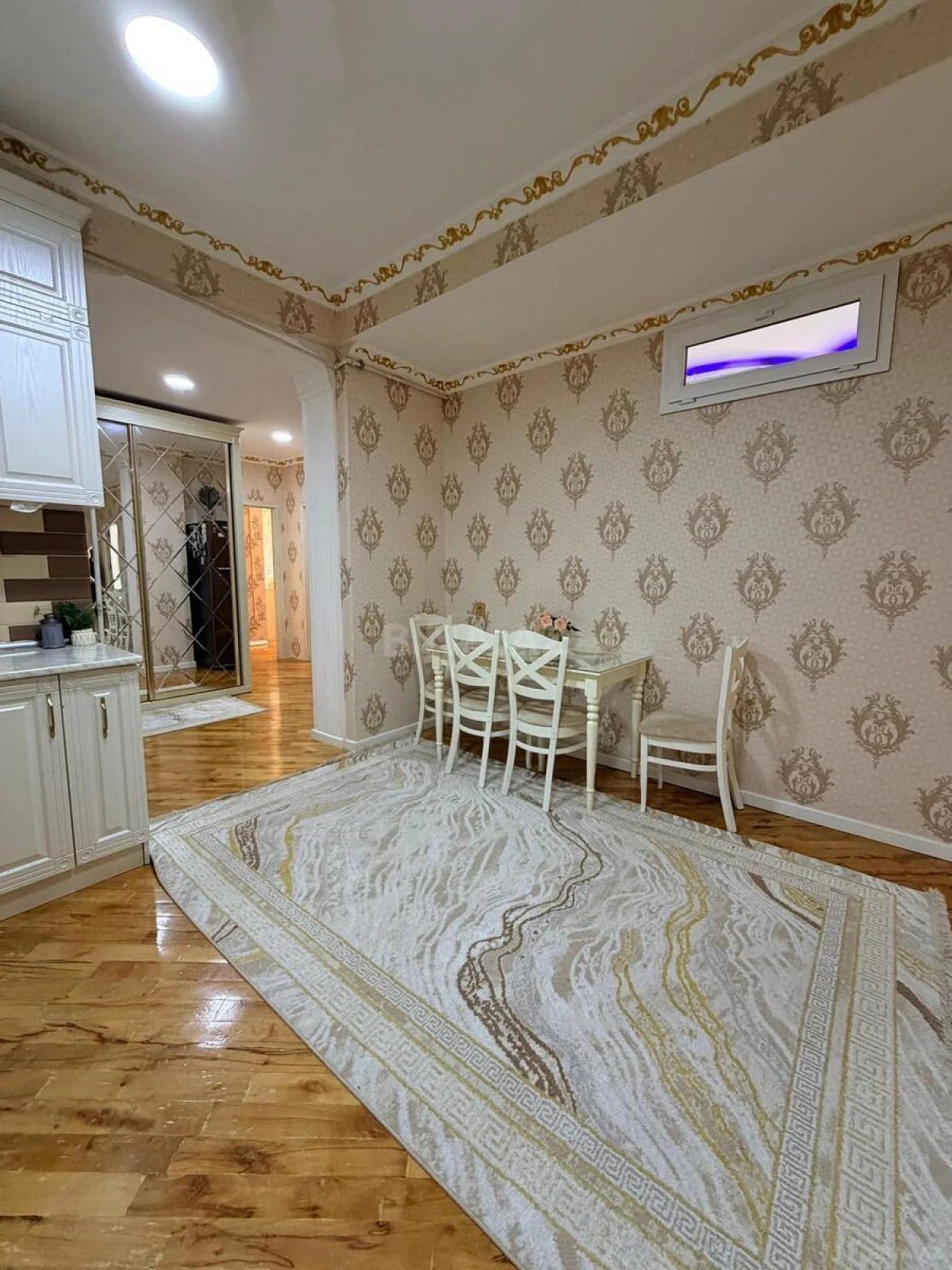 Satılır 3 otaqlı mənzil 102 m²