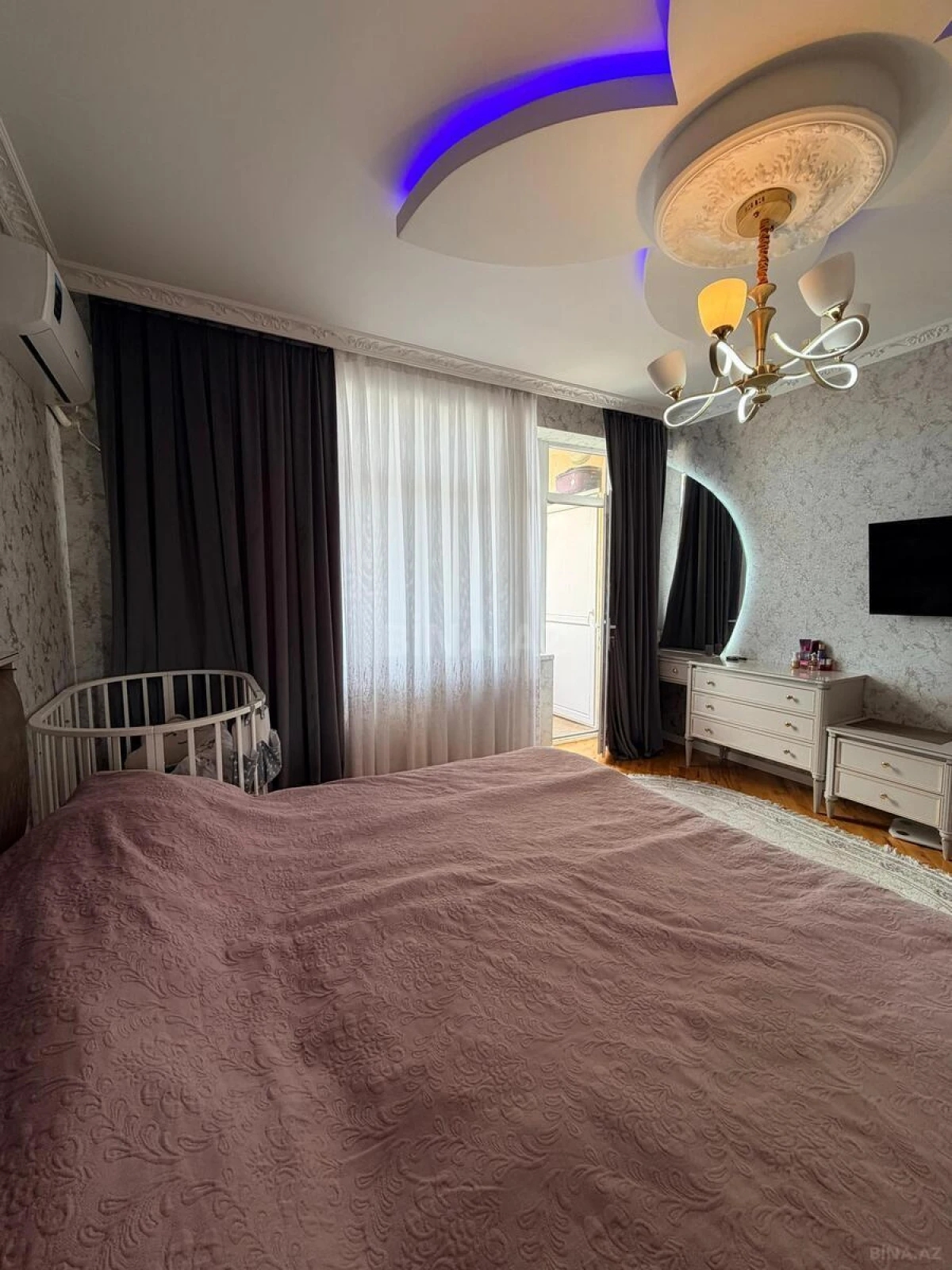 Satılır 3 otaqlı mənzil 102 m²