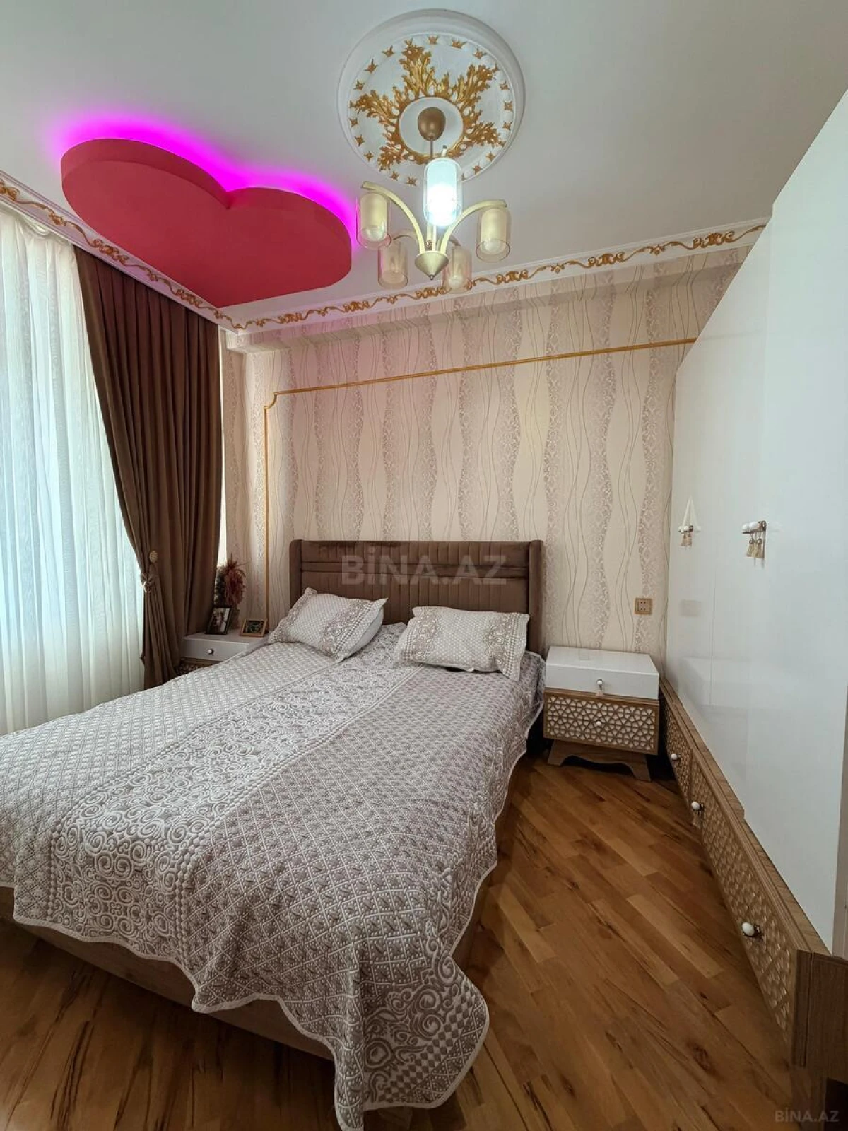 Satılır 3 otaqlı mənzil 102 m²