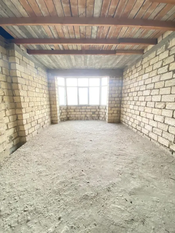 Satılır 7 otaqlı həyət evi 488 m²