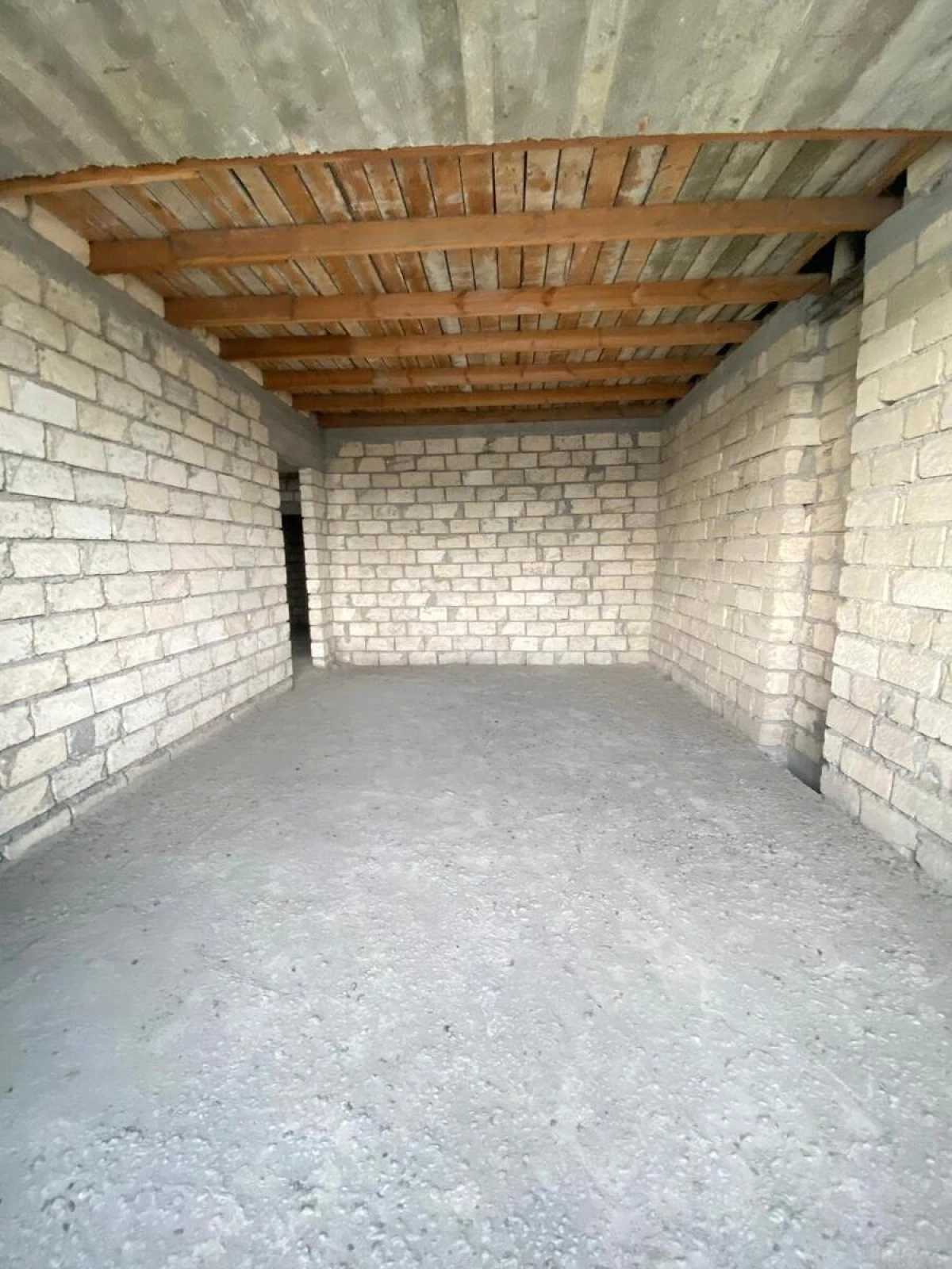 Satılır 7 otaqlı həyət evi 488 m²