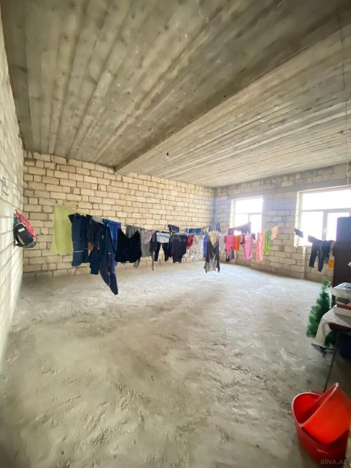 Satılır 7 otaqlı həyət evi 488 m²